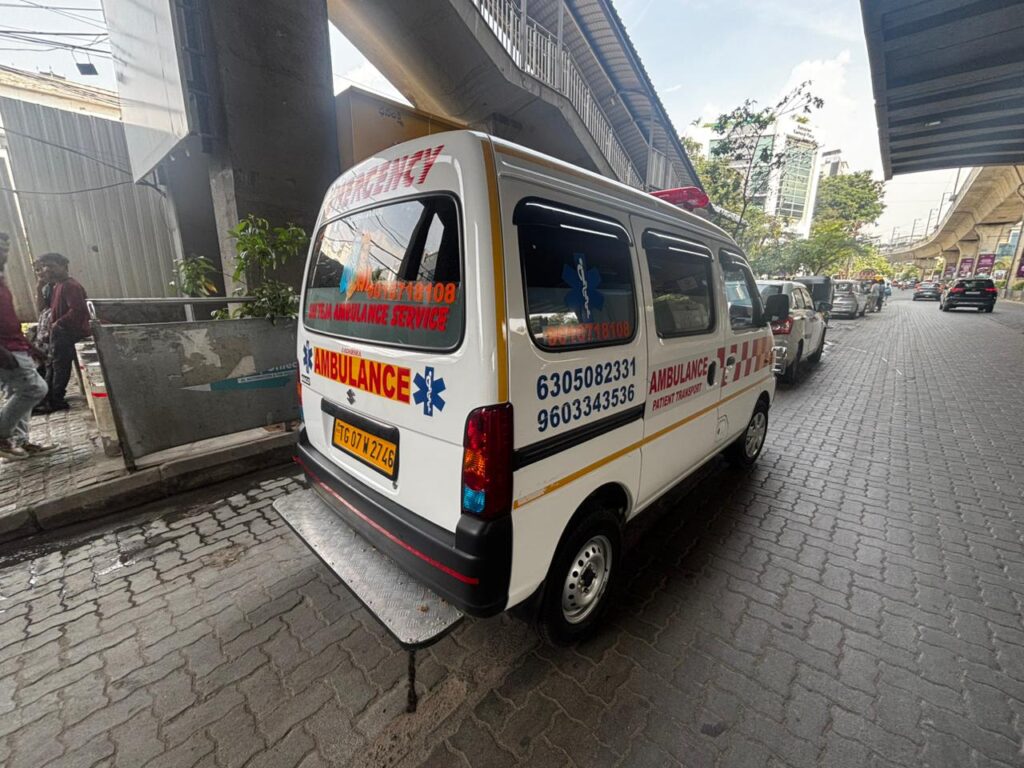 ambulance service in madhapur